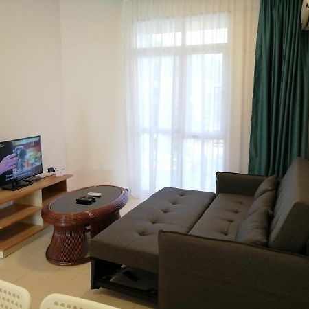 Bayu Emas Apartment By Wellington Resorts Batu Feringgi Exterior foto